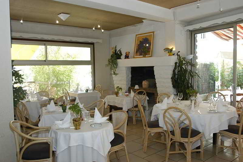 Hotel The Originals Perpignan Sud Le Grillon D'Or 르불루 외부 사진