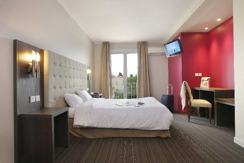 Hotel The Originals Perpignan Sud Le Grillon D'Or 르불루 외부 사진