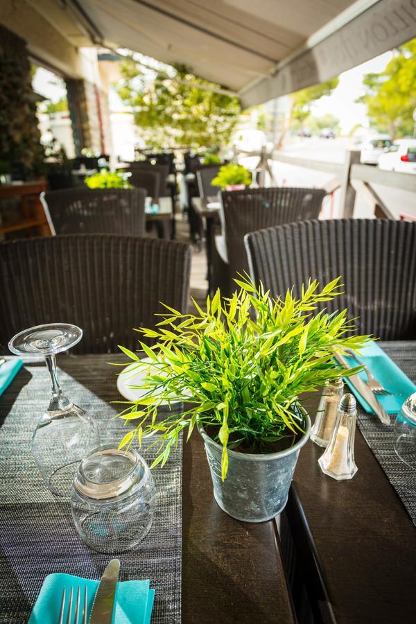 Hotel The Originals Perpignan Sud Le Grillon D'Or 르불루 외부 사진