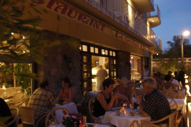 Hotel The Originals Perpignan Sud Le Grillon D'Or 르불루 외부 사진