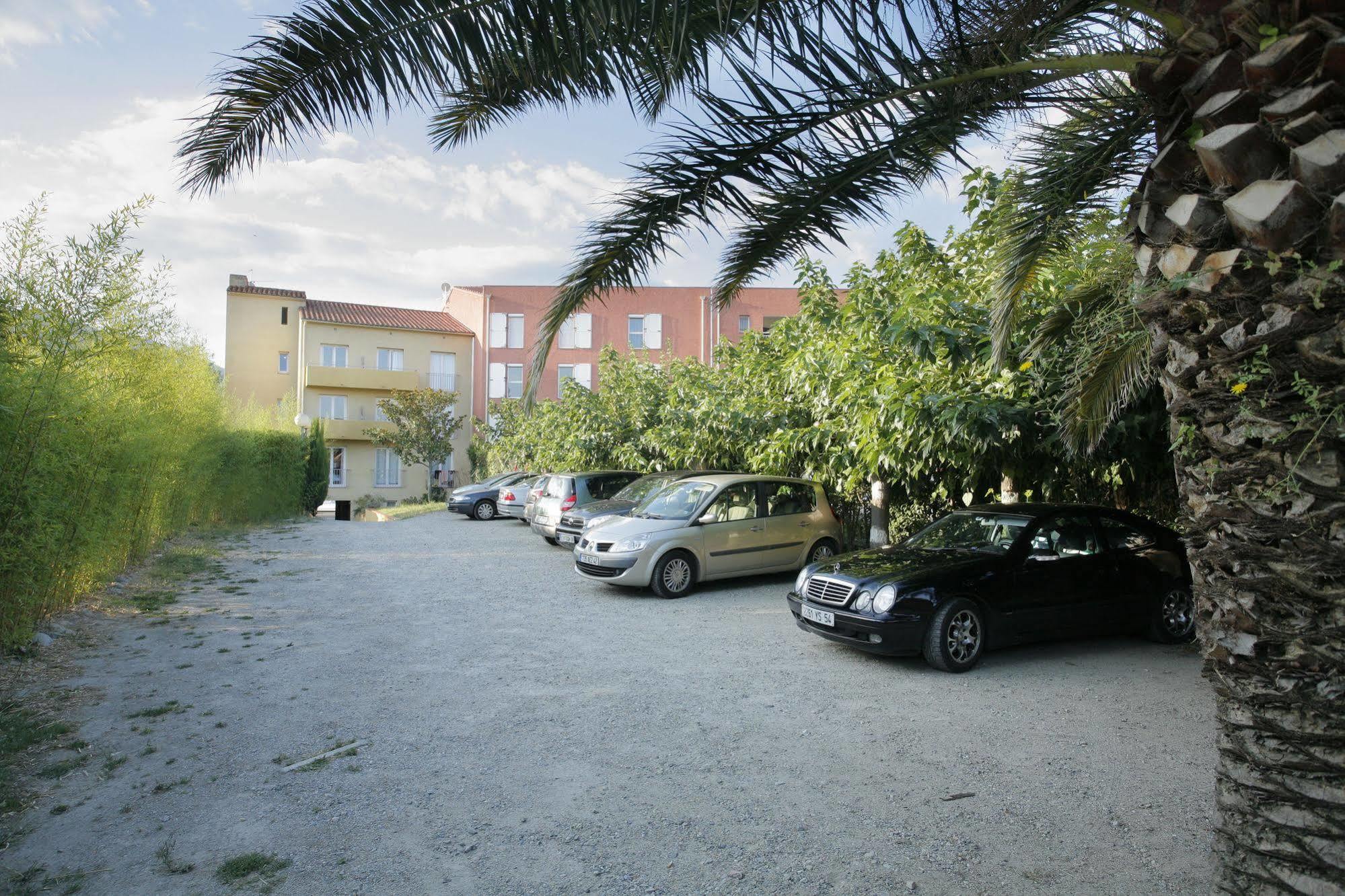 Hotel The Originals Perpignan Sud Le Grillon D'Or 르불루 외부 사진